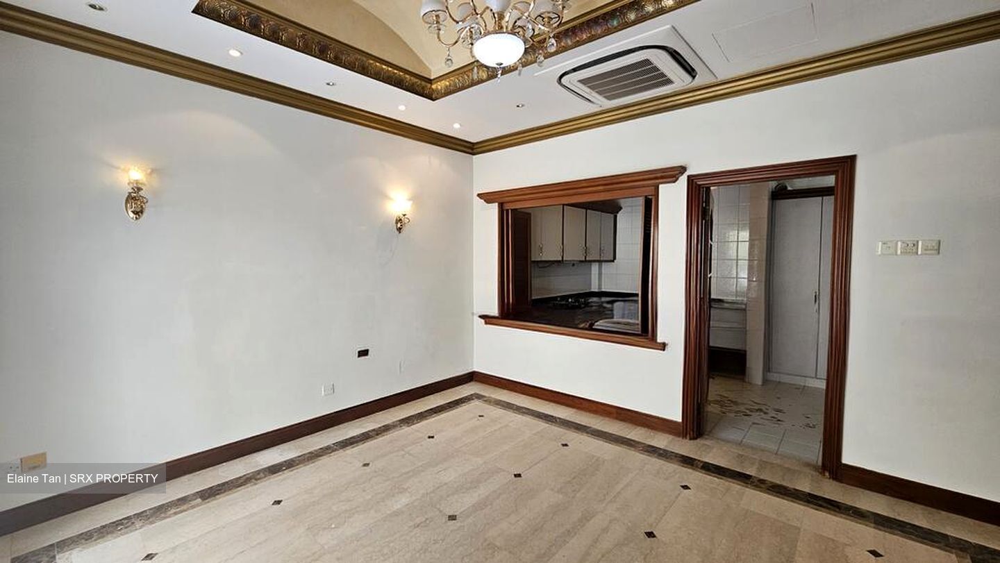 Fernhill Road (D10), Condominium #570169311
